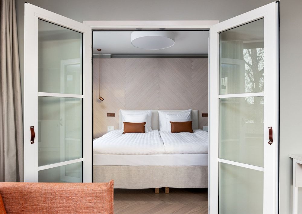 Suite, 1 King Bed (extra bed possibility)