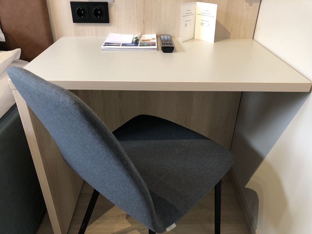 Pilot Airport Hotel Twin Room 12