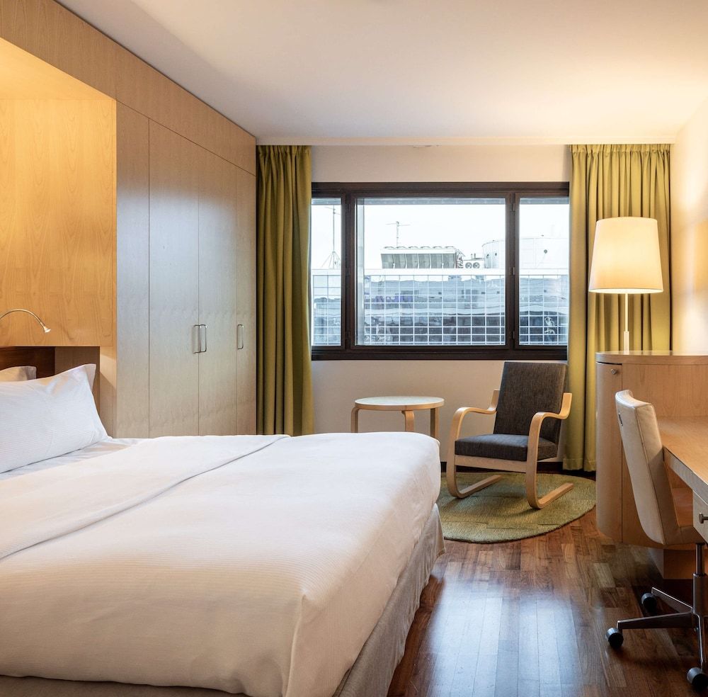 Hilton Helsinki Airport Room, 1 King Bed