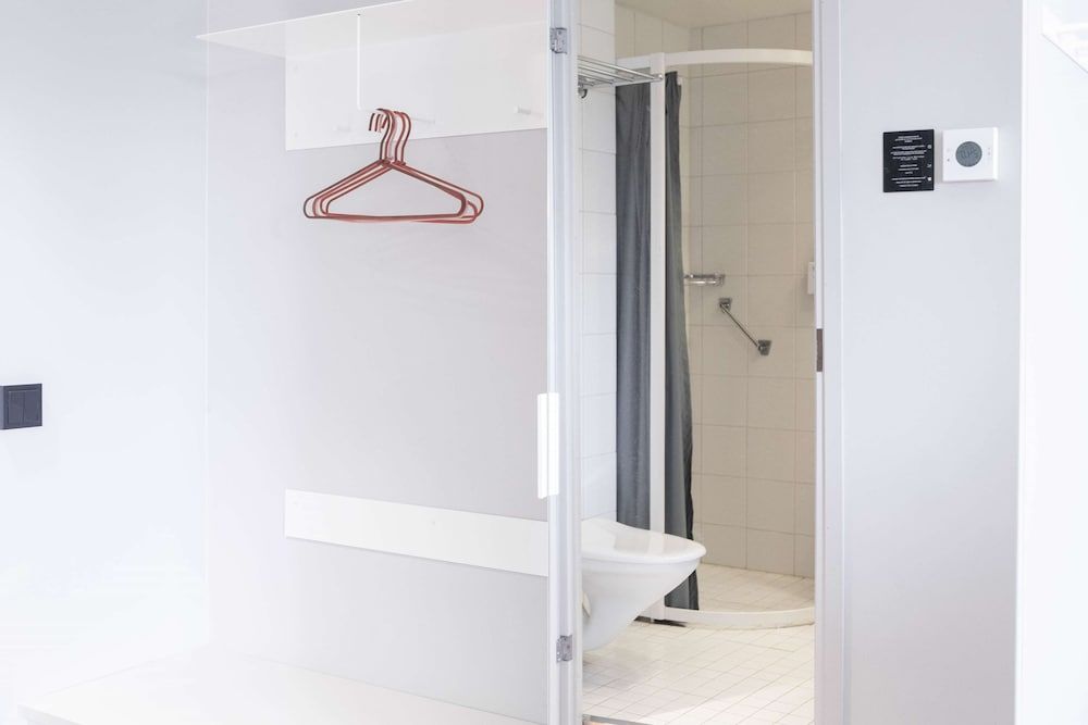 Scandic Helsinki Aviapolis Twin Room 2