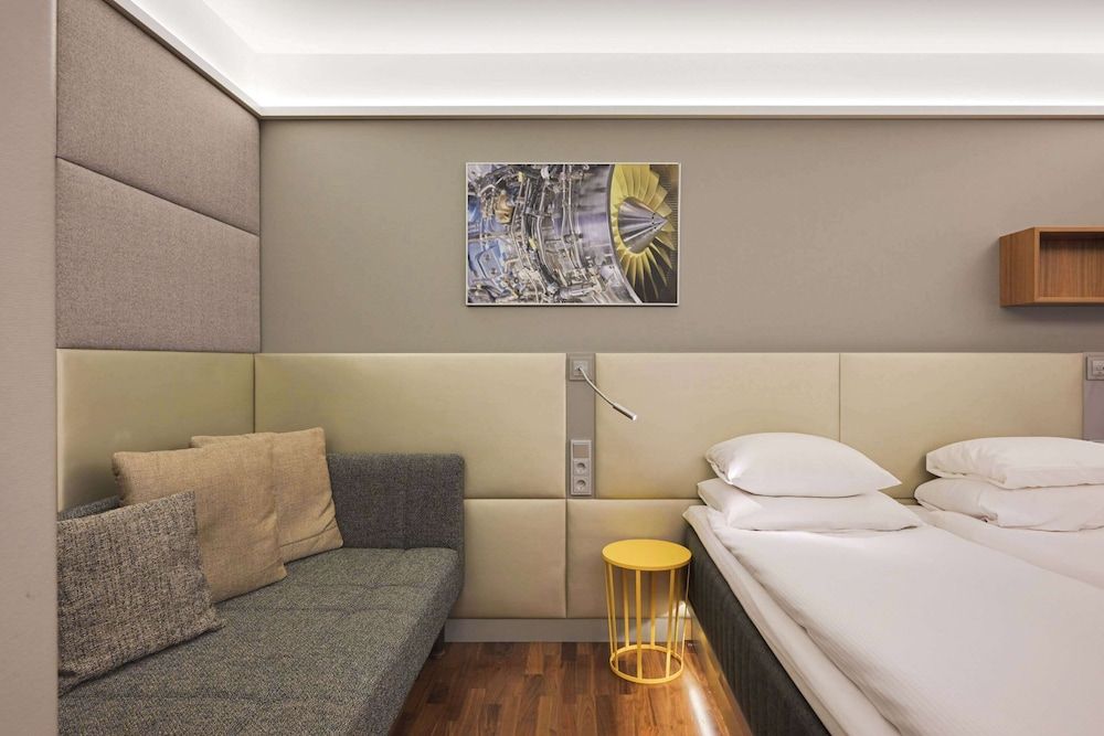 undefined Comfort Hotel Xpress Helsinki Airport Terminal 6