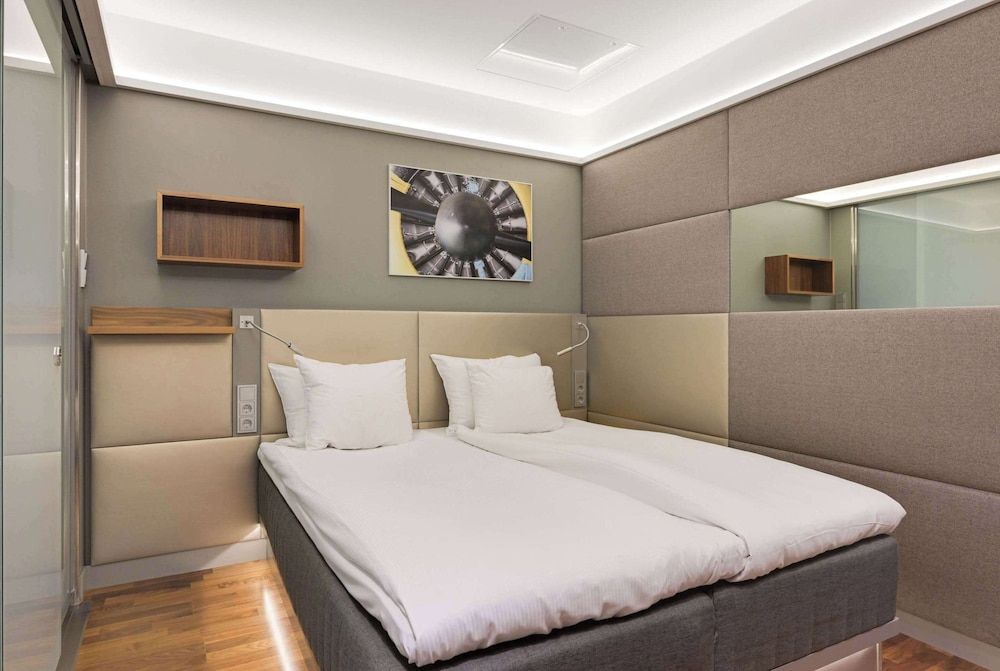 undefined Comfort Hotel Xpress Helsinki Airport Terminal 3