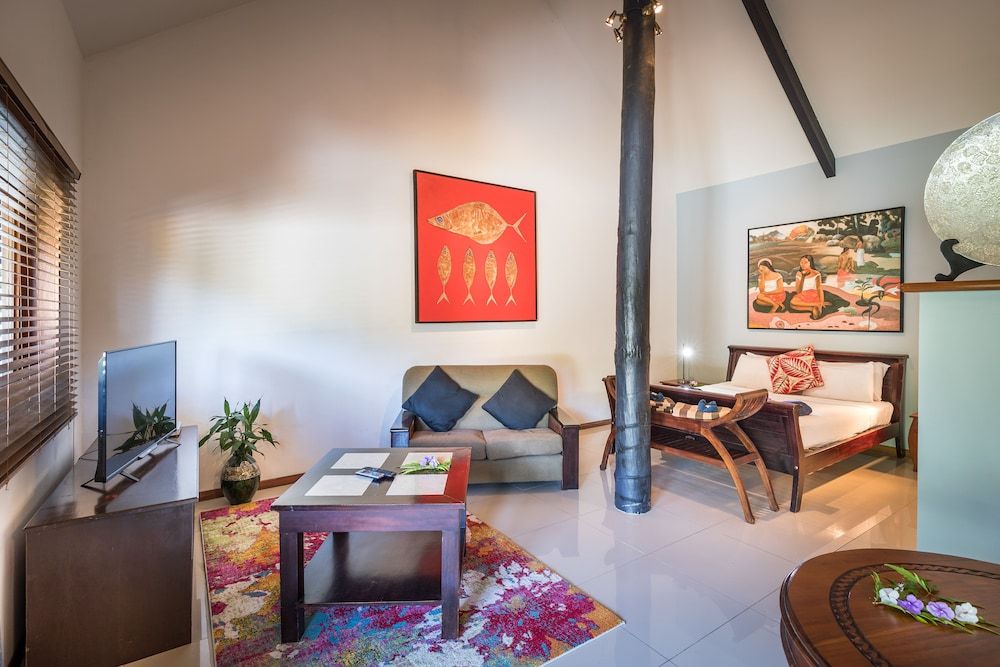 Wellesley Resort Executive Room, 1 King Bed 8