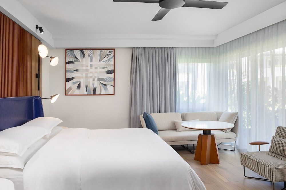 Room, 1 King Bed (Ocean Front)
