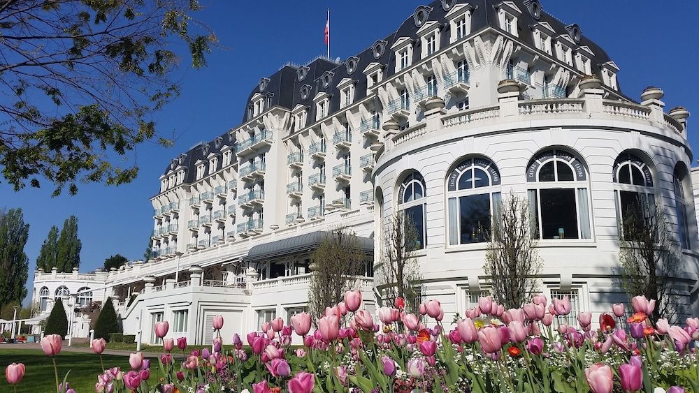 undefined L'Impérial Palace 3