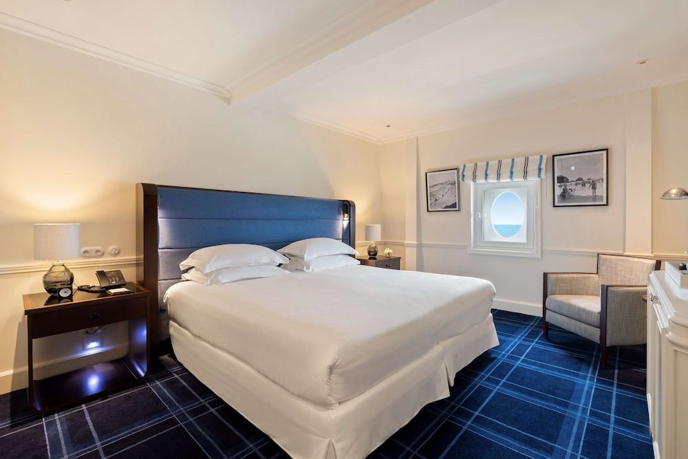 Deluxe Room, 1 King Bed (Cruise Liner Collection)