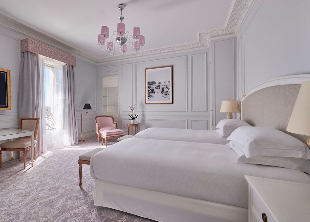 Room, 2 Twin Beds, Beach View