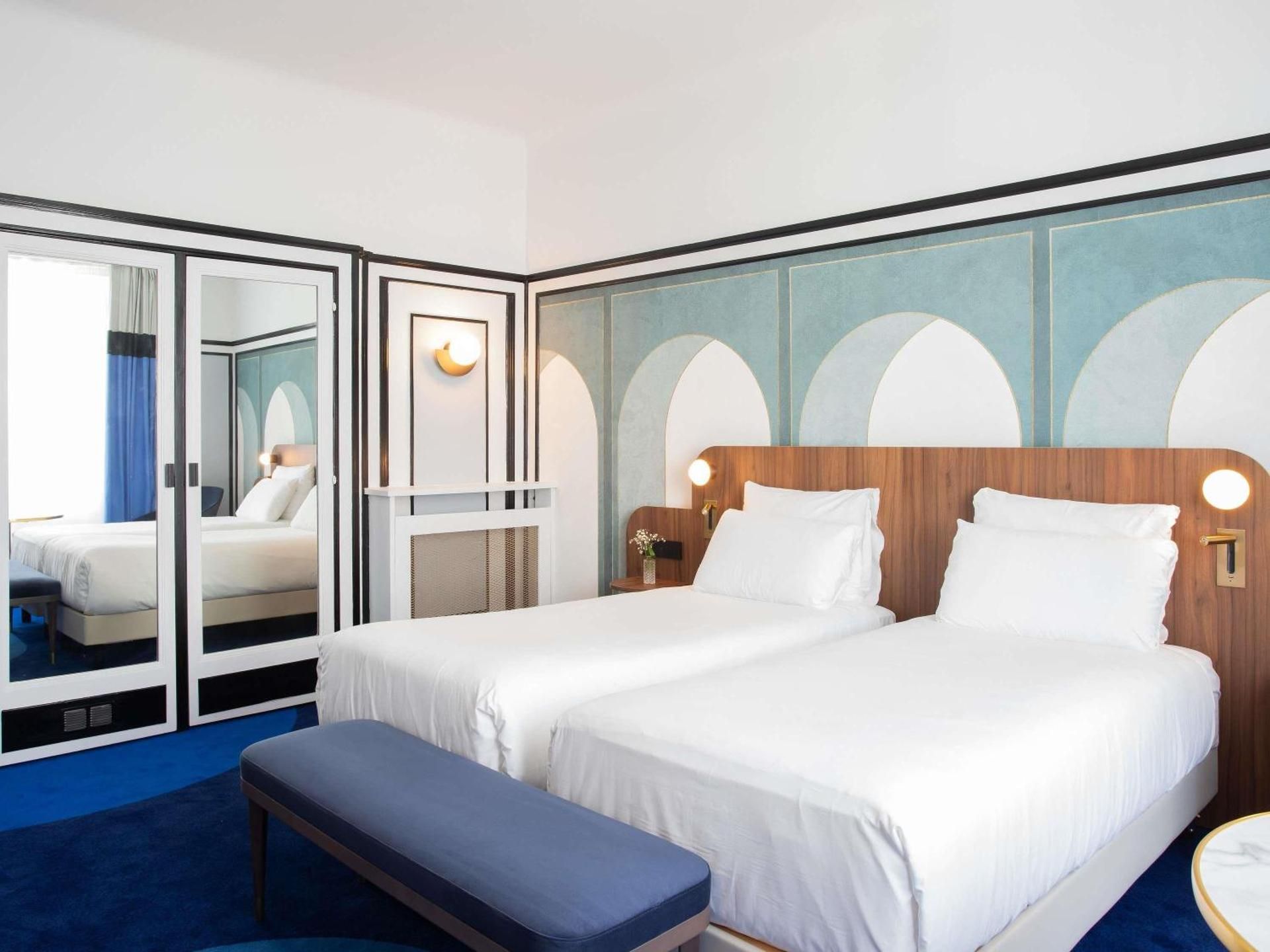 Communicating Superior Room with One Double Bed or Two Single Beds