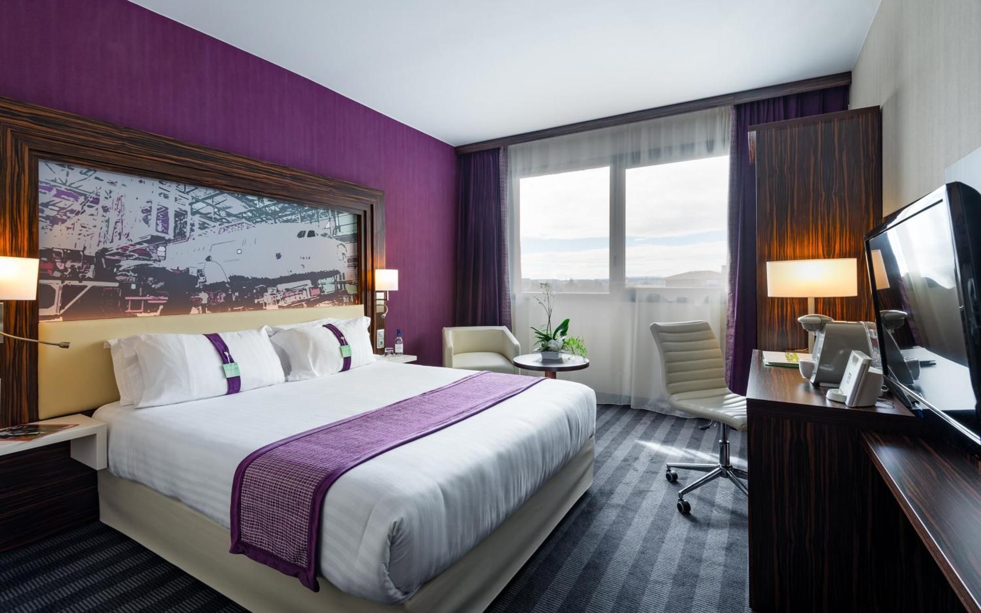 Queen Executive Room