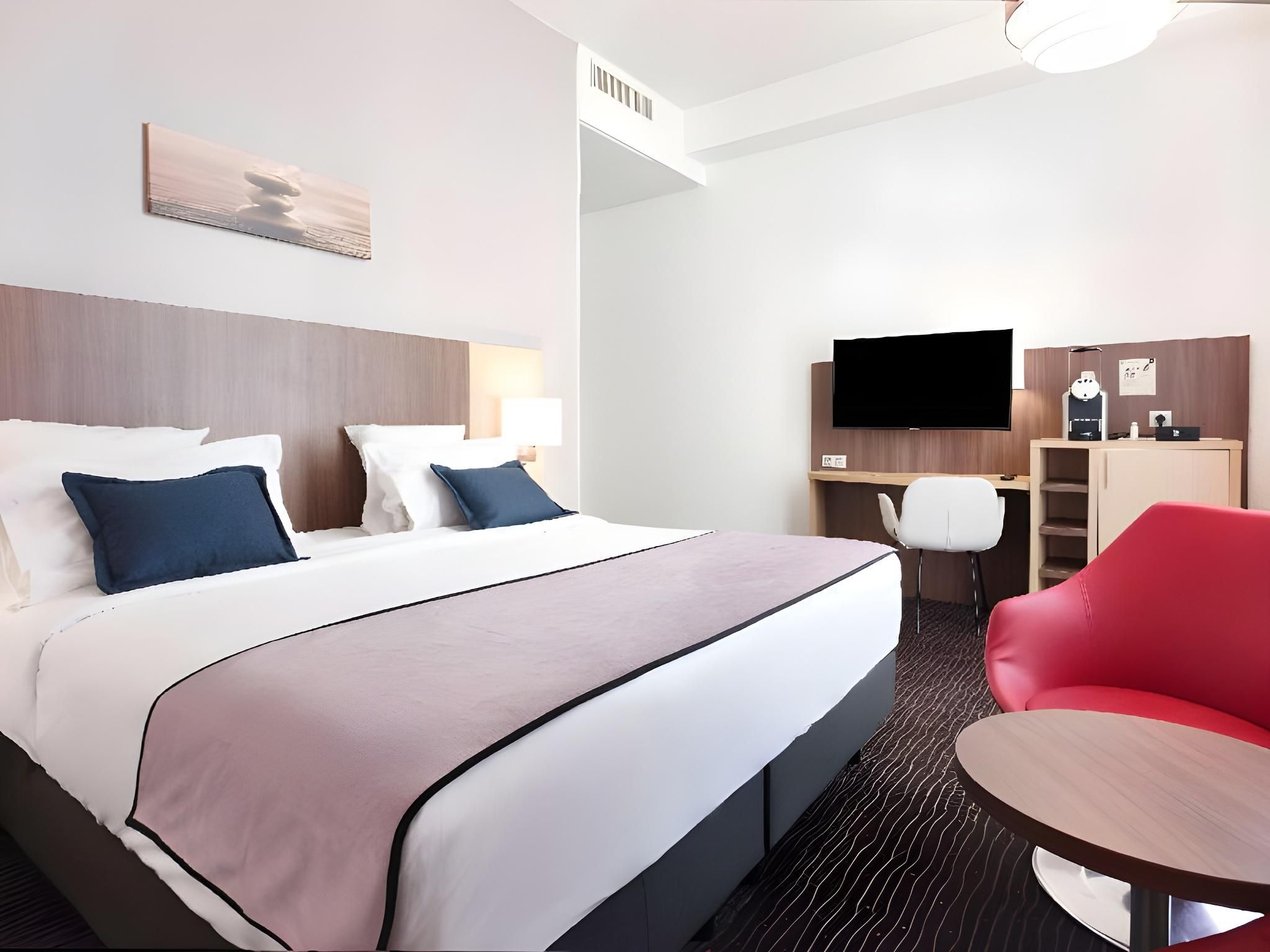 Quality Hotel Bordeaux Centre 1 Queen Bed, Nonsmoking