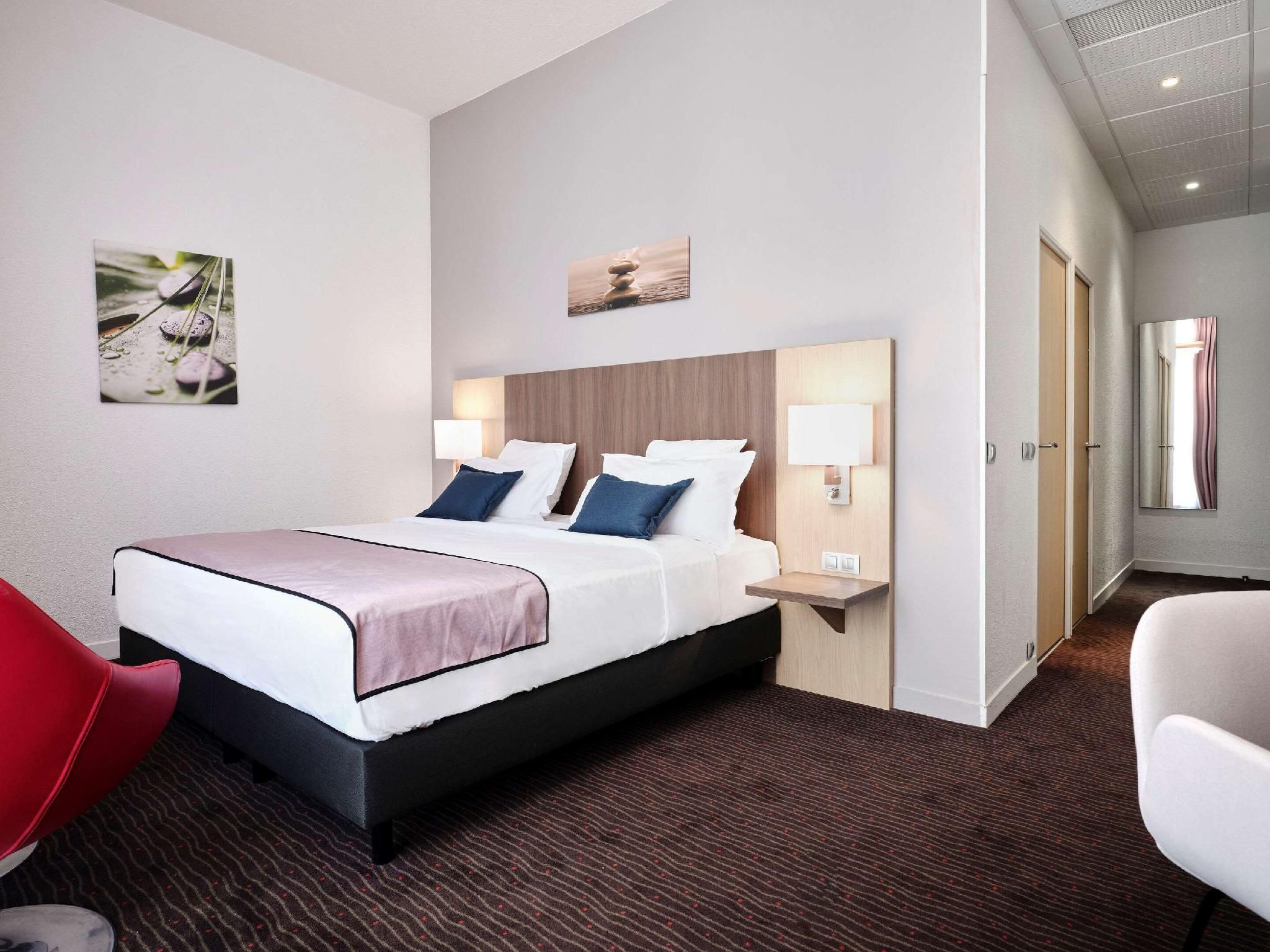 1 Queen Bed, Nonsmoking, Upgrade