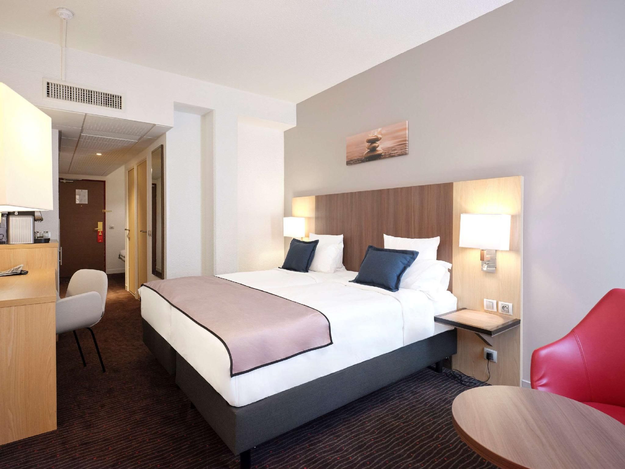 Quality Hotel Bordeaux Centre 1 Queen Bed, Nonsmoking 2