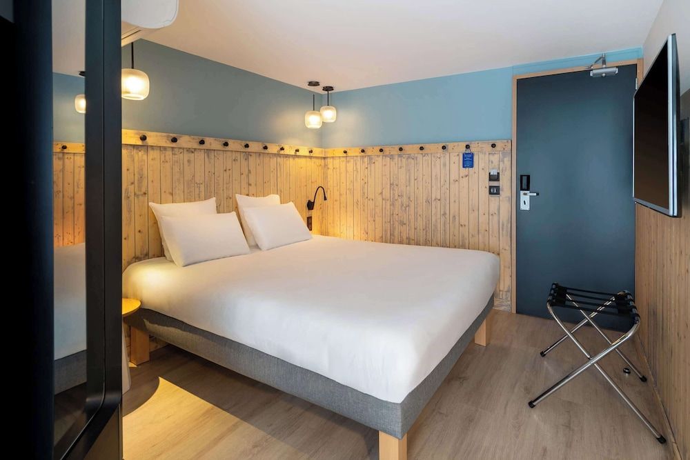 Standard Room, 1 Queen Bed, Non Smoking
