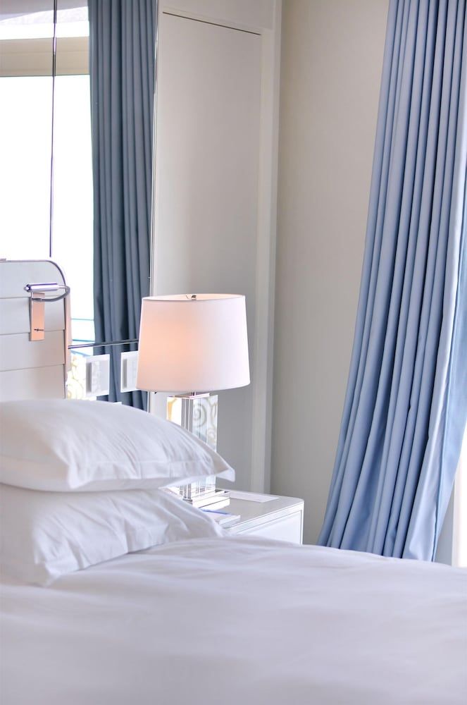 Hôtel Martinez, in The Unbound Collection by Hyatt Room, 2 Twin Beds 3