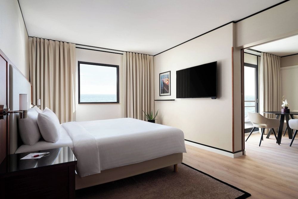 Suite, 1 Bedroom, Non Smoking, Sea View