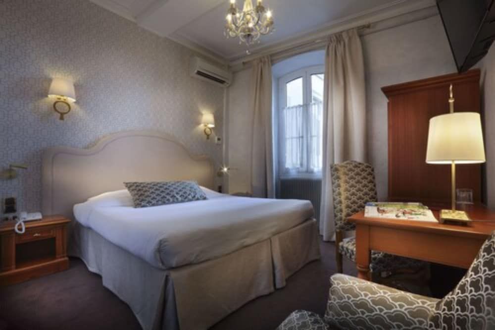 Traditional Room