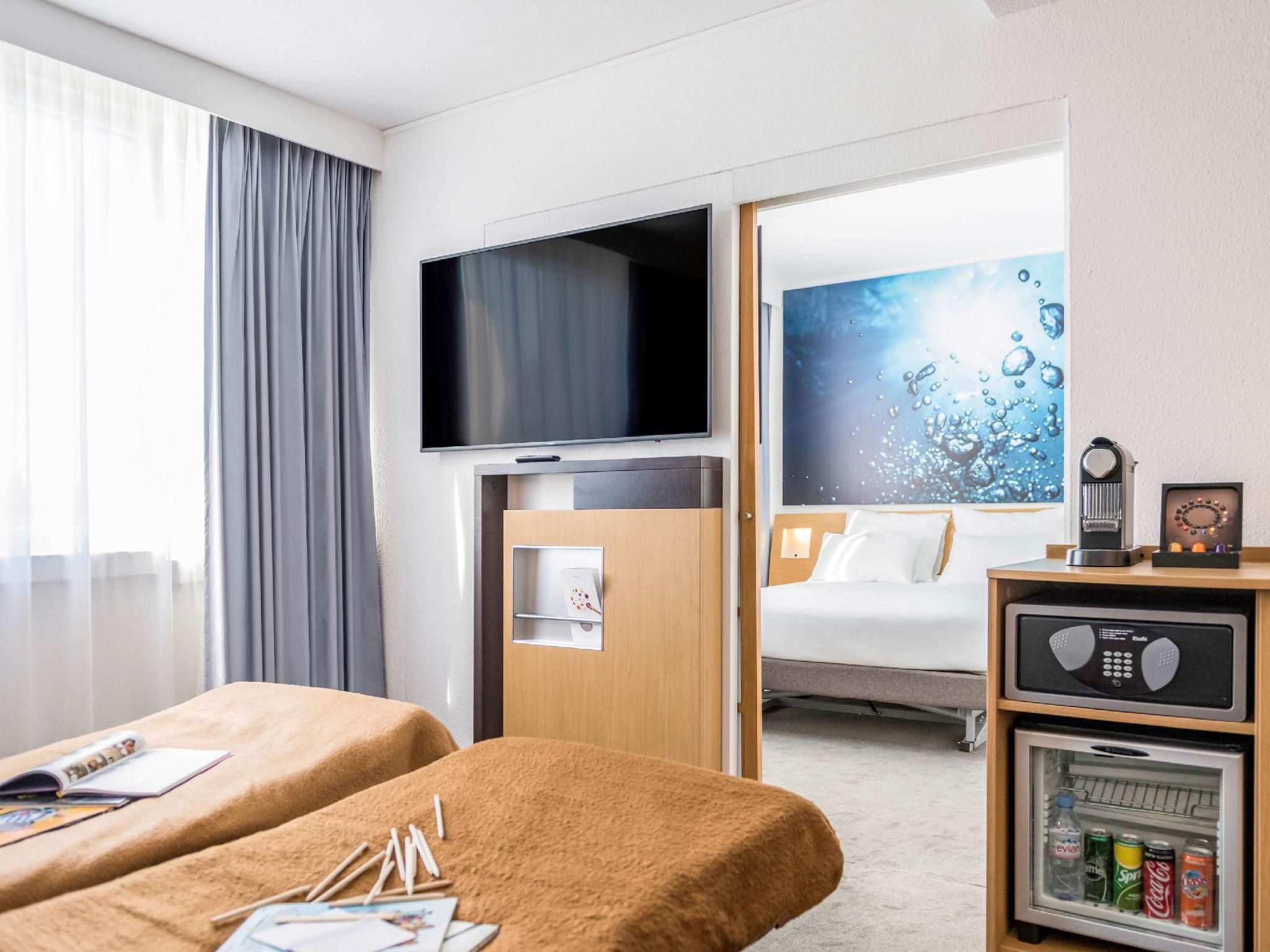 FAMILY SUITE - 1 DOUBLE BED AND 1 SOFA BED FOR 2 PEOPLE