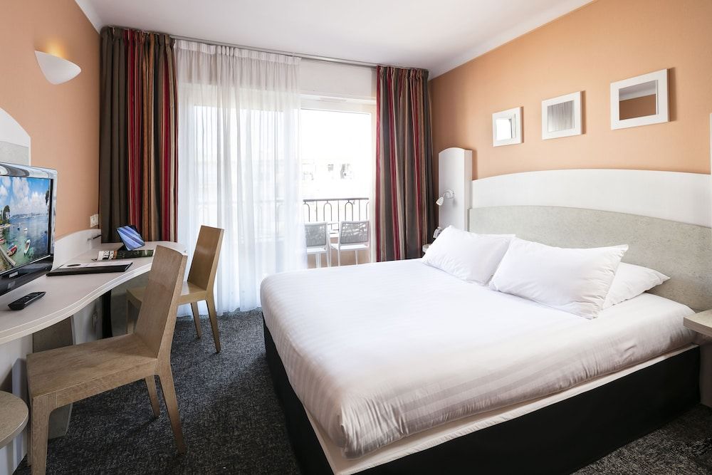 Comfort Room, 1 Queen Bed, Non Smoking