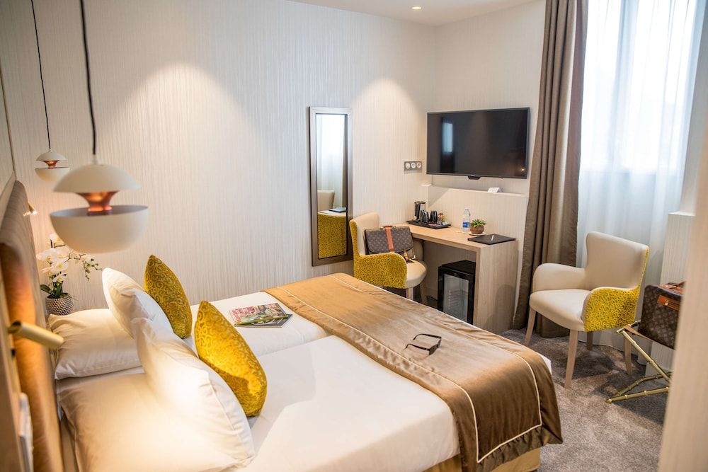 Best Western Beausejour Superior Room, 1 Queen Bed, Non Smoking