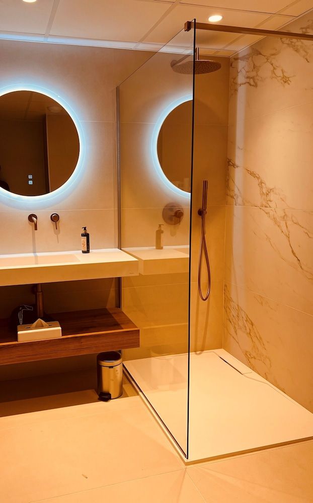 Hotel Restaurant SPA la Madrague Junior Suite 3