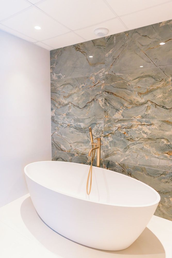 Hotel Restaurant SPA la Madrague Junior Suite 5