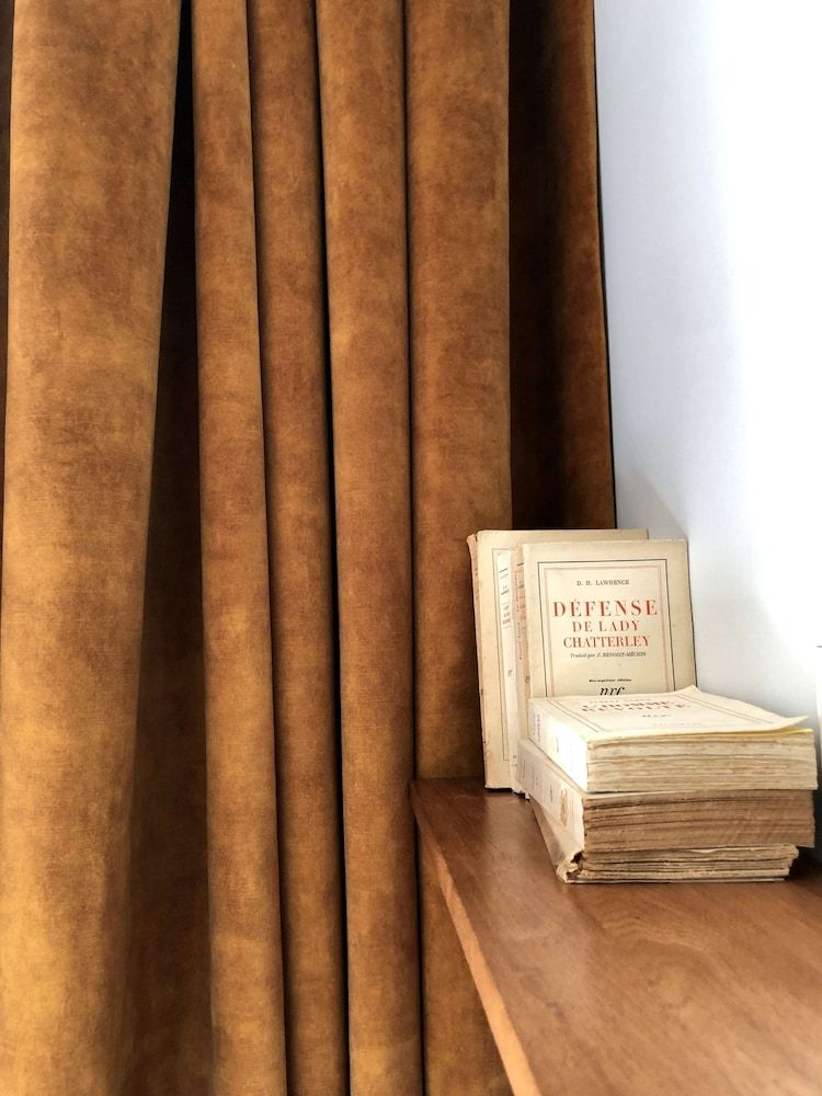 Hotel De Verdun 1882, BW Signature Collection Superior Room, 1 Queen Bed (Larger Room) 6