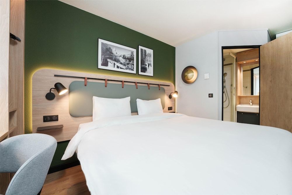 Campanile Lyon Centre - Gare Perrache - Confluence Standard Room, 1 Queen Bed 3