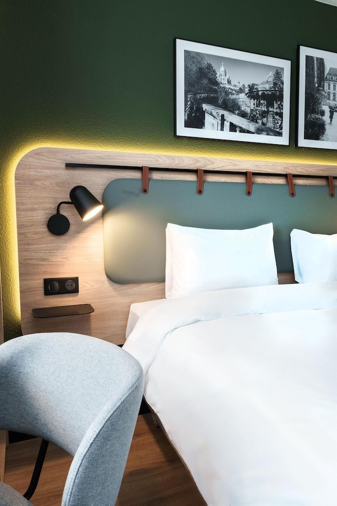 Campanile Lyon Centre - Gare Perrache - Confluence Standard Room, 1 Queen Bed 4