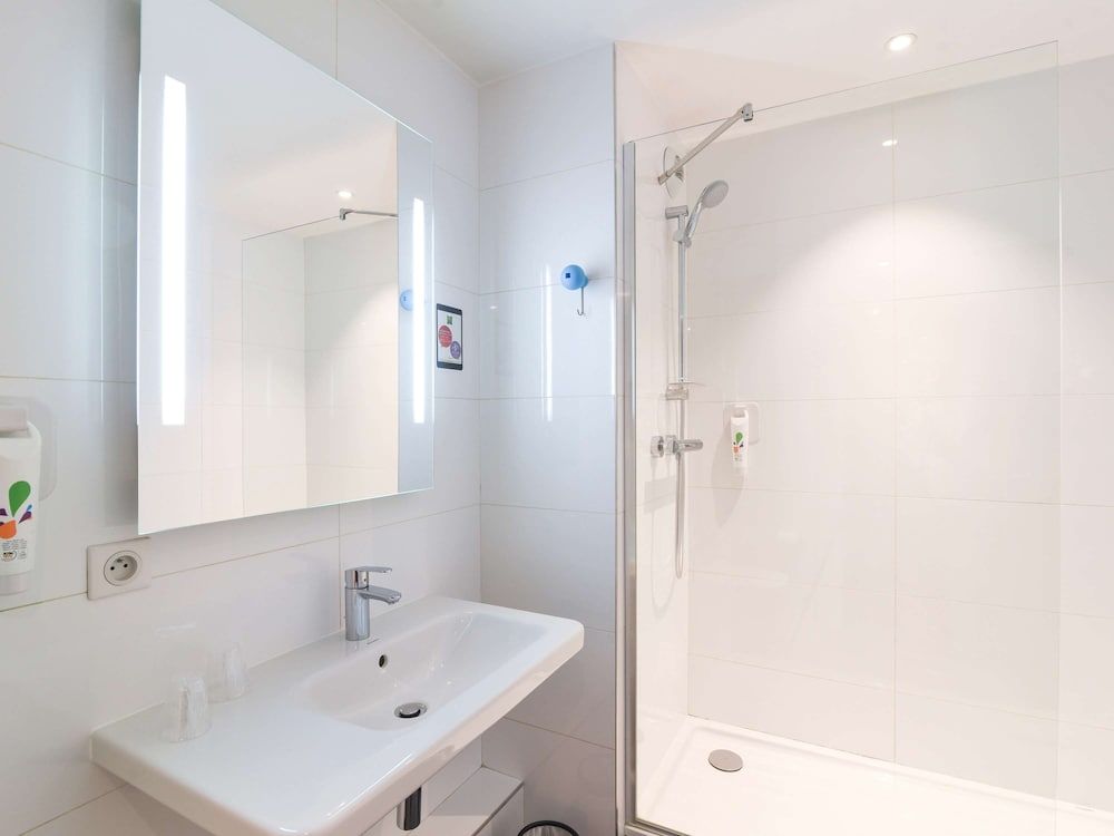 ibis Styles Lyon Confluence Standard Room, 1 Double Bed 15