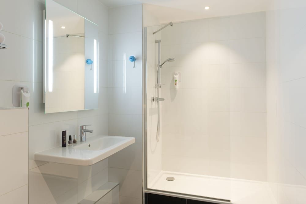 ibis Styles Lyon Confluence Standard Room, 1 Double Bed 17