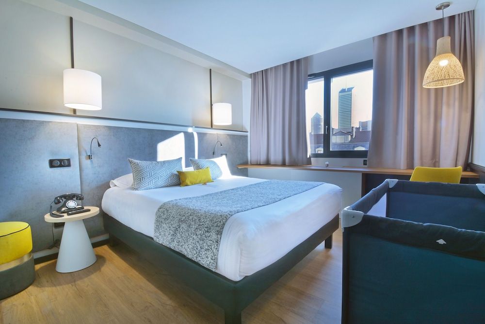 undefined Hôtel Le Roosevelt 4