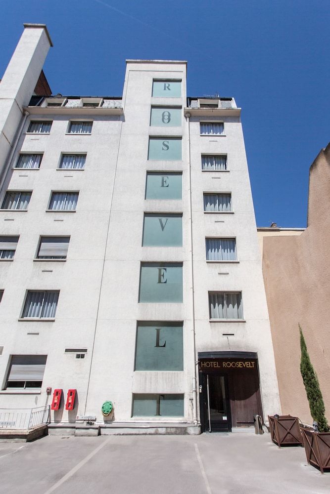 undefined Hôtel Le Roosevelt 5