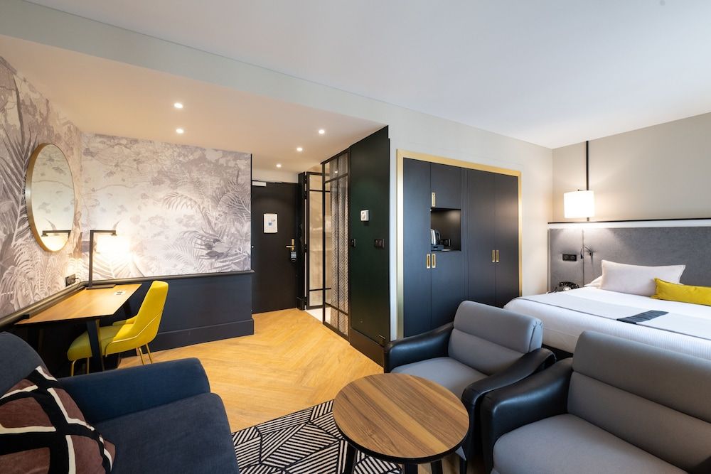 undefined Hôtel Le Roosevelt