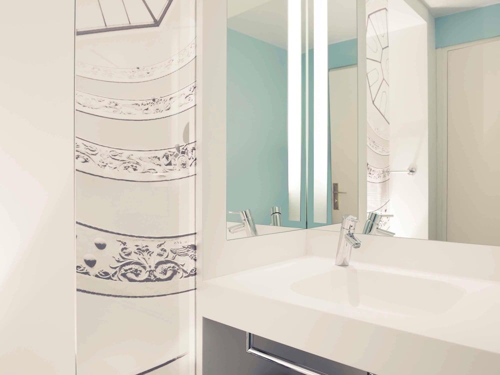 Mercure Lyon Centre Beaux Arts Classic Room, 1 Double Bed 7