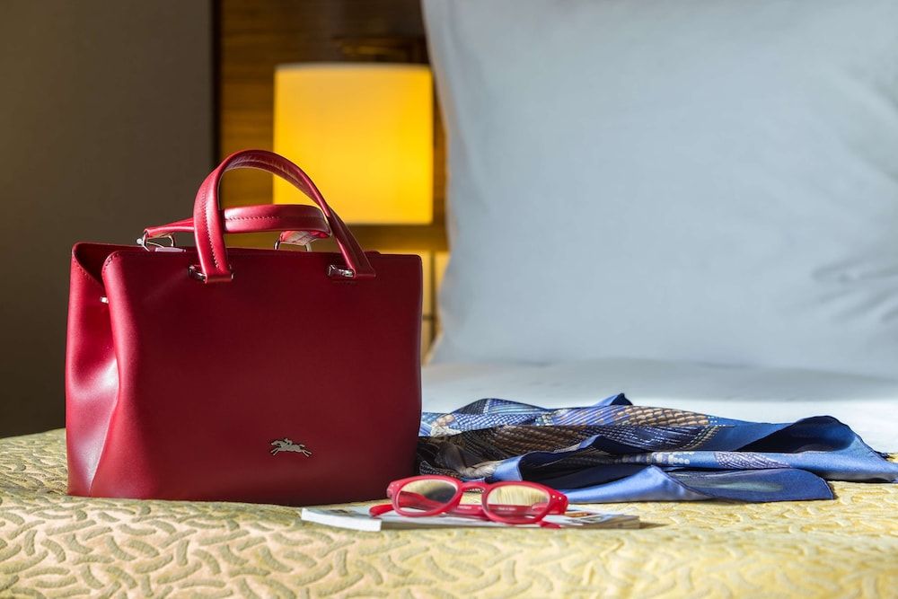 Radisson Blu Hotel Lyon Standard Room, City View 10