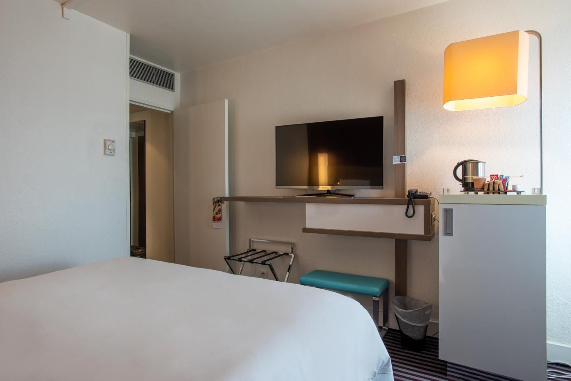  Two Double Rooms side by side