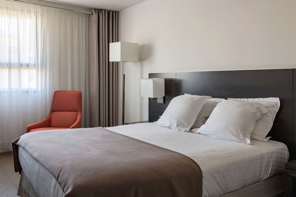 New Hotel of Marseille Standard Double or Twin Room 3