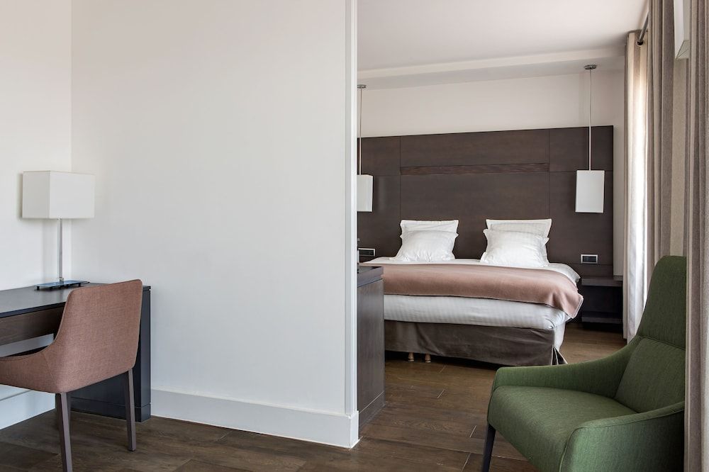 undefined New Hotel of Marseille 4