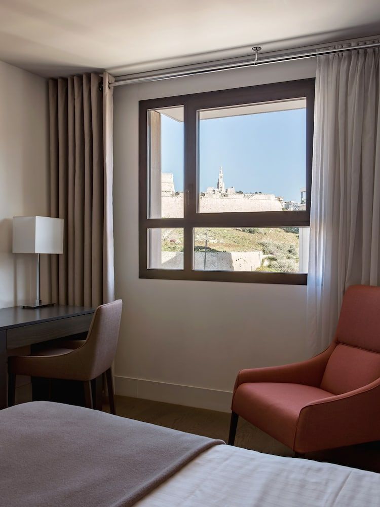 New Hotel of Marseille Standard Double or Twin Room 8