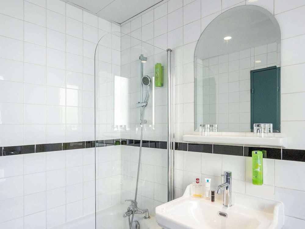 Greet Hotel Marseille Centre St Charles Room, 2 Twin Beds 6