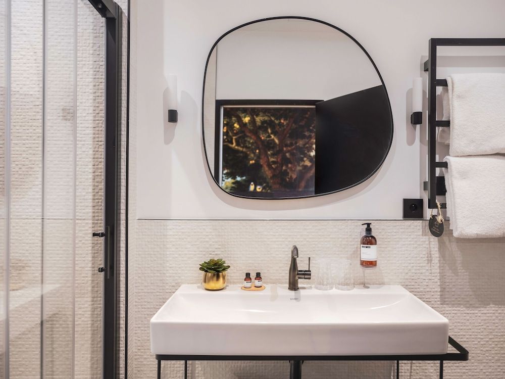 Maisons du Monde Hôtel & Suites - Marseille Vieux Port Comfort Room 7