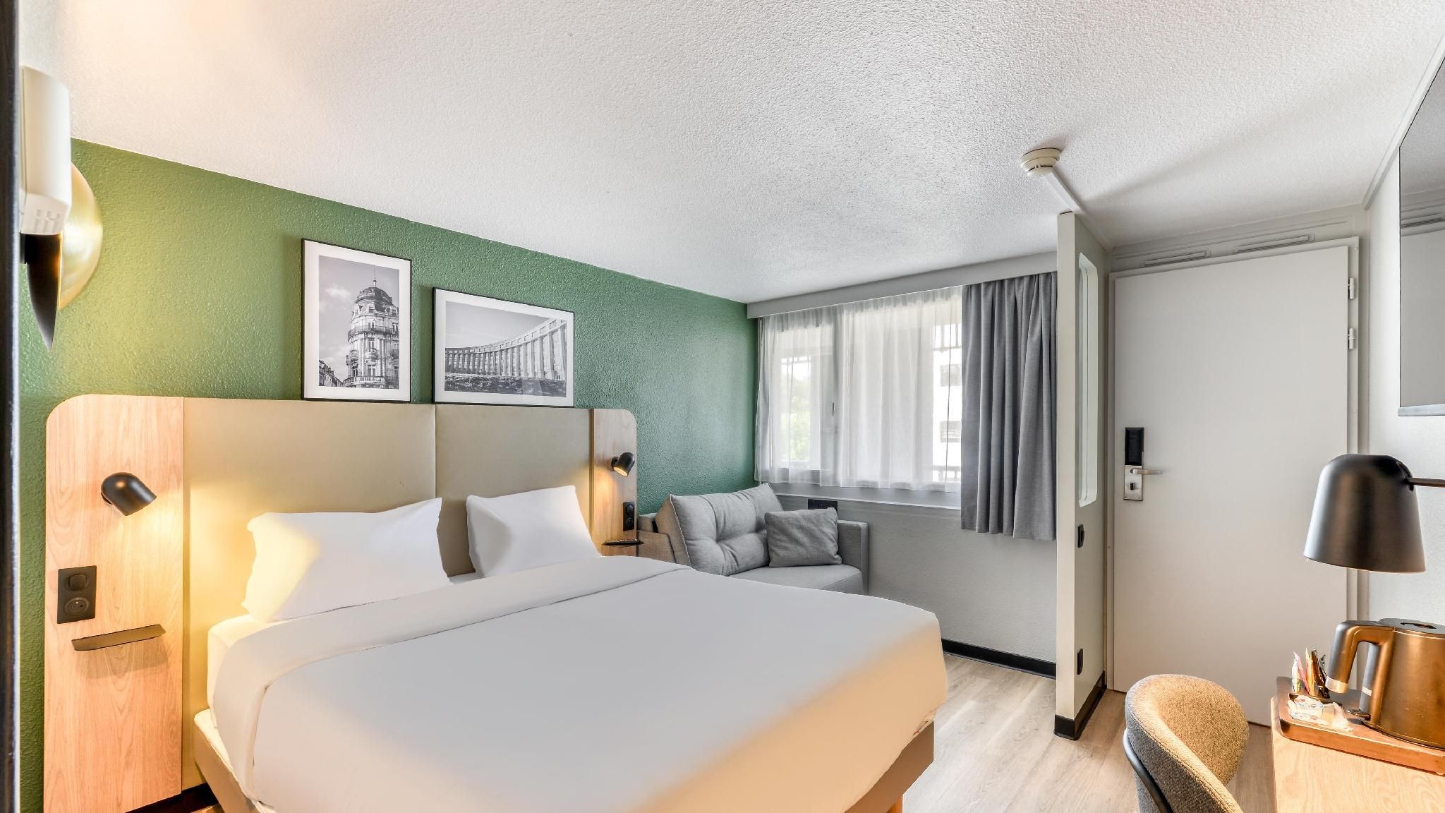 Campanile PRIME - Montpellier Est Le Millénaire Standard Room - 1 Queen Bed 1 Sofa Bed