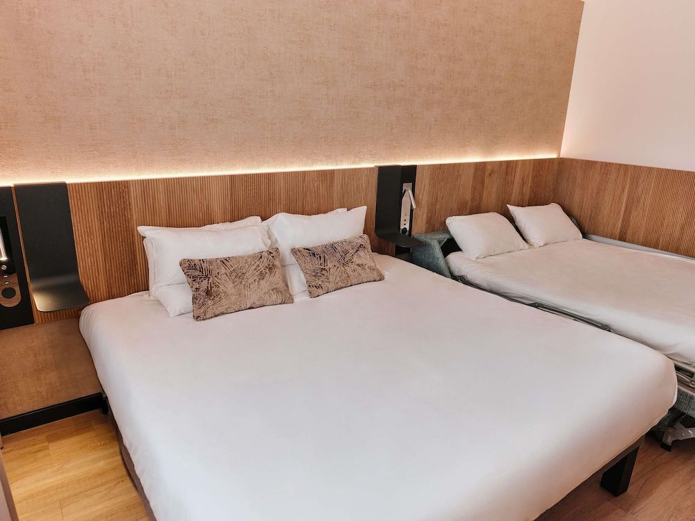 Executive Room, 1 King Bed with Sofa bed