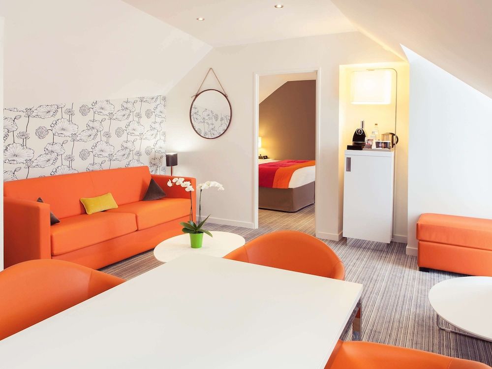 Executive Suite, 1 King Bed with Sofa bed