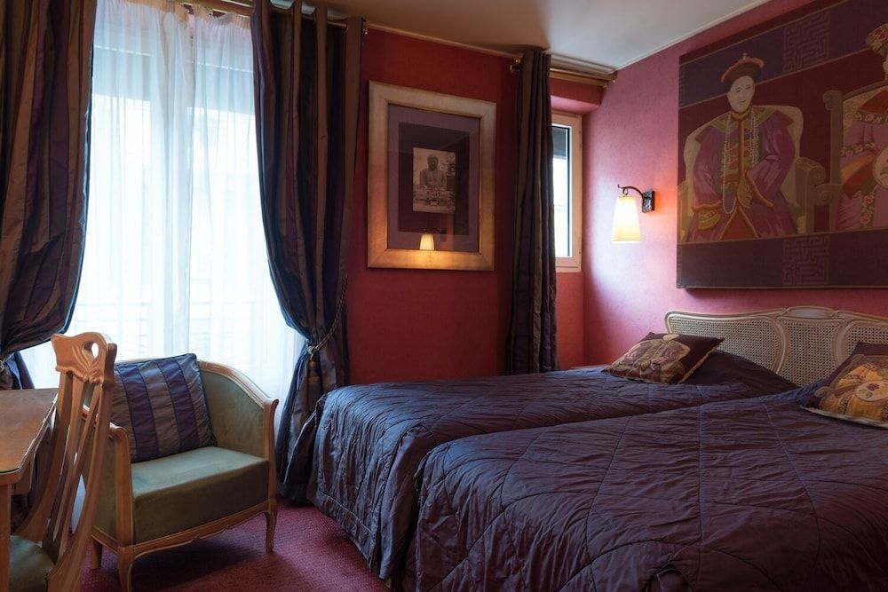 Classic Twin Room