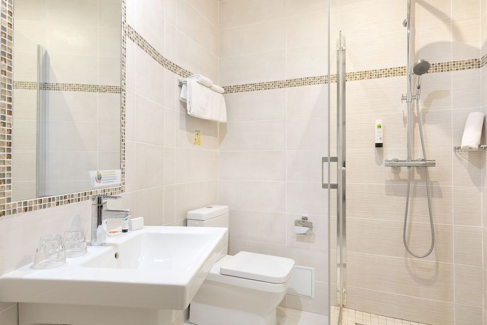 Locarno Classic Double Room 6