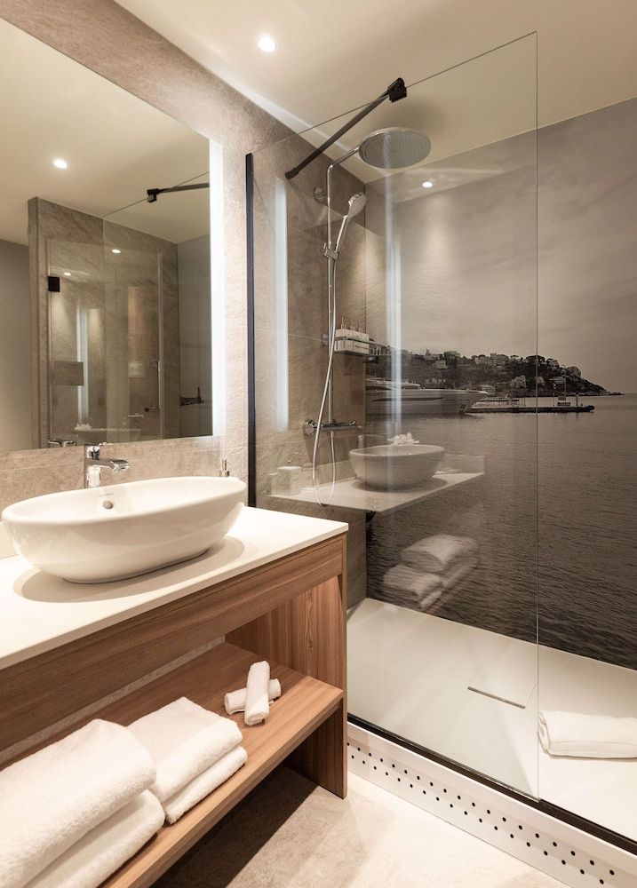 Radisson Hotel Nice Airport Standard Room 9