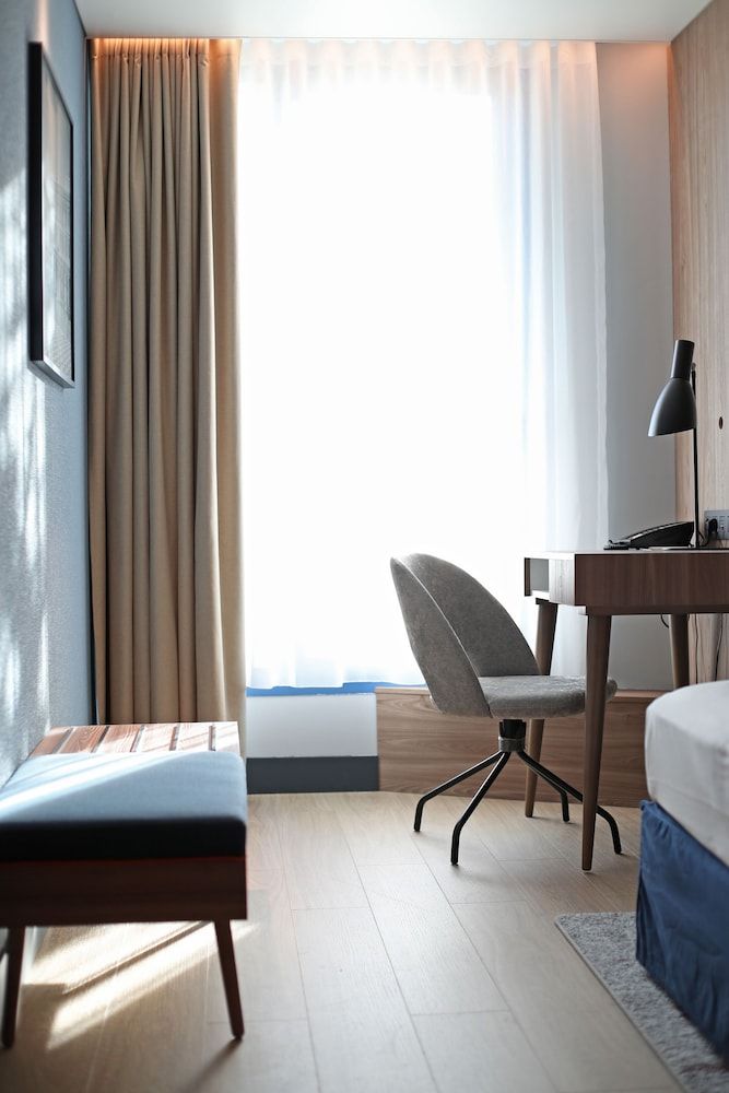 Radisson Hotel Nice Airport Standard Room 16