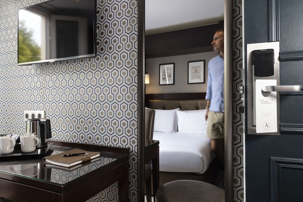 Abbatial Saint Germain Comfort Double Room 3