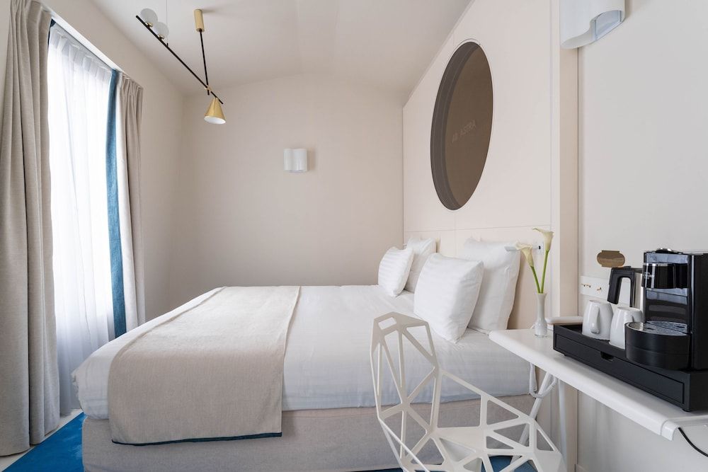 Triple Room, Includes soft minibar, courtesy tray, Chromecast, snacks, digital press